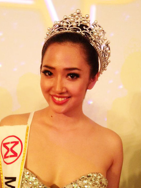 Hoa hậu Singapore – Karisa Sukamto, 19 tuổi, cao 1.60m.