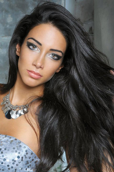 Hoa hậu Australia – Jessica Kahawaty, 23 tuổi, cao 1.77m. Hiện tại Jessica đã có bằng cử nhân luật và làm MC một chương trình truyền hình Hoa hậu Australia – Jessica Kahawaty, 23 tuổi, cao 1.77m. Hiện tại Jessica đã có bằng cử nhân luật và làm MC một chương trình truyền hình