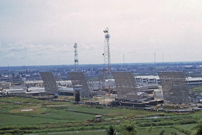 Sài Gòn 1969 - Trạm thông tin radar Phú Lâm. Ảnh. George Lane. Sài Gòn 1969 - Trạm thông tin radar Phú Lâm. Ảnh. George Lane.