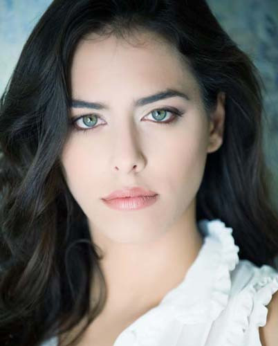 Hoa hậu Serbia – Bojana Lecic, 22 tuổi, cao 1.82m. Cô đang là sinh viên và mơ ước sau khi ra trường có thể làm kinh doanh hoặc trở thành giảng viên đại học. Hoa hậu Serbia – Bojana Lecic, 22 tuổi, cao 1.82m. Cô đang là sinh viên và mơ ước sau khi ra trường có thể làm kinh doanh hoặc trở thành giảng viên đại học.