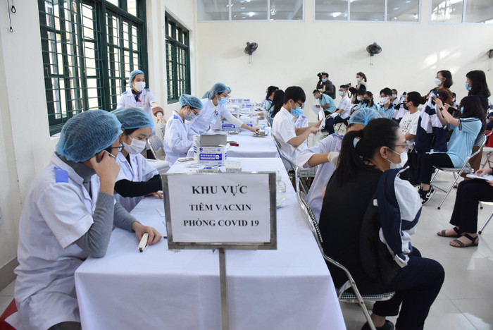 Trường Trung học phổ thông Ngô Quyền có 1.741 học sinh đăng ký tiêm vắc xin phòng Covid-19 (Ảnh: NH) Trường Trung học phổ thông Ngô Quyền có 1.741 học sinh đăng ký tiêm vắc xin phòng Covid-19 (Ảnh: NH)