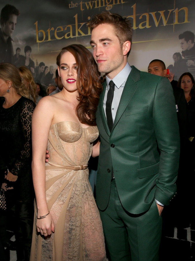 Sự kiện đáng mong đợi của người hâm mộ dành cho ngày ra mắt bộ phim cũng như tận mắt chứng kiến sự tái hợp của cặp đôi đẹp nhất trong phim lẫn ngoài đời. Sự kiện đáng mong đợi của người hâm mộ dành cho ngày ra mắt bộ phim cũng như tận mắt chứng kiến sự tái hợp của cặp đôi đẹp nhất trong phim lẫn ngoài đời.