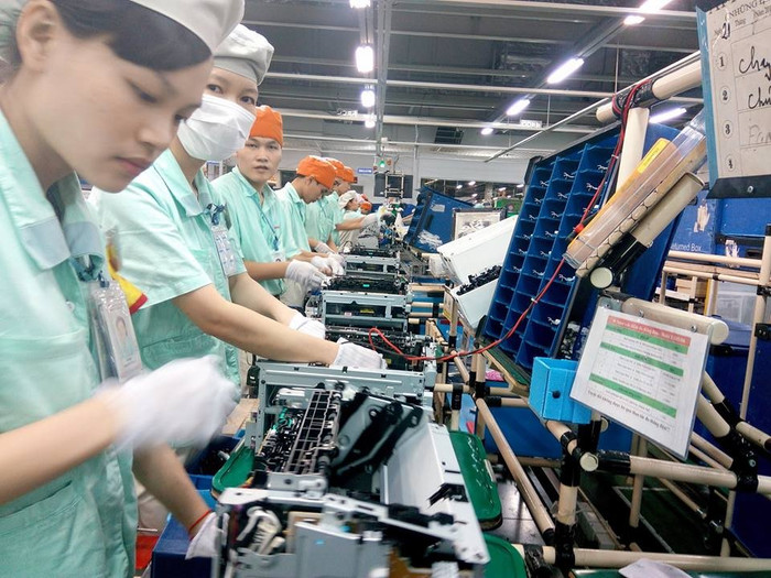 Sinh viên Trường Đại học Thái Bình thực hành các ngành công nghệ kỹ thuật điện - điện tử (Ảnh: NTCC) Sinh viên Trường Đại học Thái Bình thực hành các ngành công nghệ kỹ thuật điện - điện tử (Ảnh: NTCC)