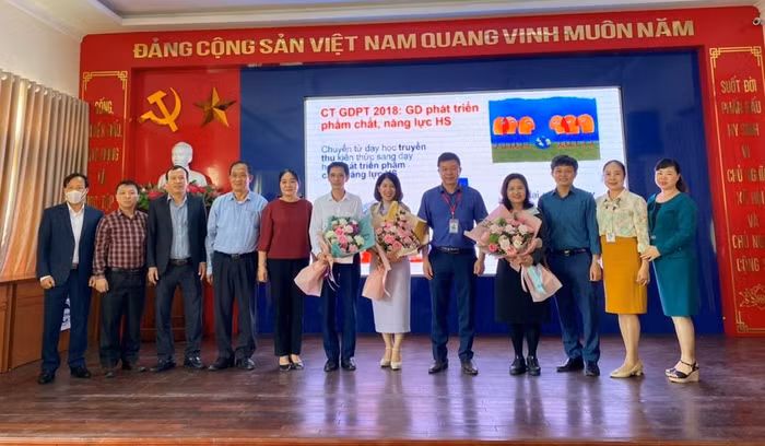 Chương trình tọa đàm rất bổ ích mang đến nhiều ý tưởng và cảm hứng đổi mới giáo dục cho người đứng đầu cơ sở giáo dục ở Hải Phòng (Ảnh: Phương Linh)