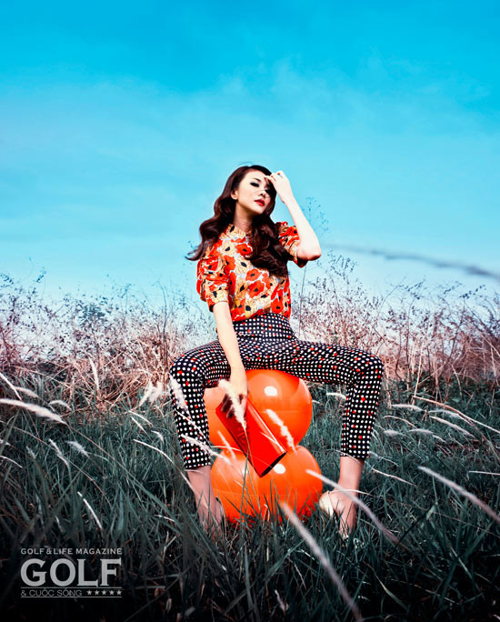 Xem thêm: Phong cách thời trang Sao Việt / Mix đồ cá tính cho quý cô công sở. Xem thêm: Phong cách thời trang Sao Việt / Mix đồ cá tính cho quý cô công sở.