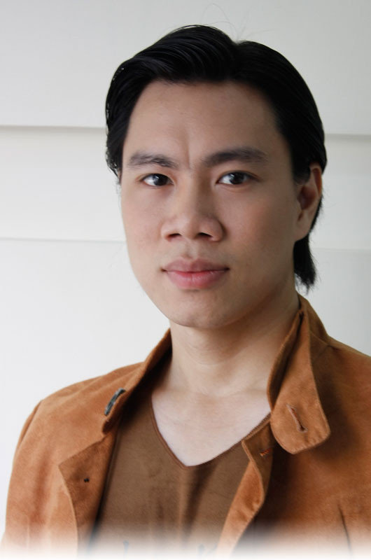 Nguyễn Kiên Giang: The Hulk (anh chàng này có giọng hát thuộc loại lấy thịt đè người như The Hulk sau khi biến hình vậy). Nguyễn Kiên Giang: The Hulk (anh chàng này có giọng hát thuộc loại lấy thịt đè người như The Hulk sau khi biến hình vậy).