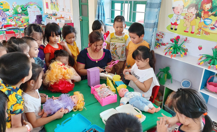 Các giáo viên hợp đồng tại Hải Dương ký trước ngày 31/12/2015 sẽ được xét tuyển vào biên chế (Ảnh: Lã Tiến)