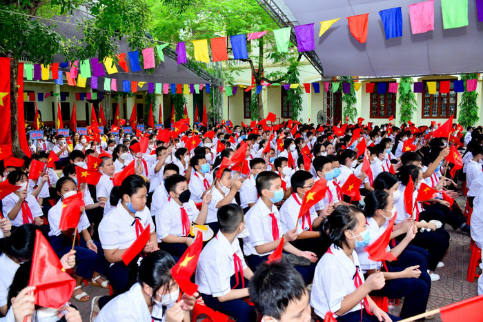 Thầy giáo Hà Huy Hiệp là tấm gương sáng của ngành giáo dục quận Lê Chân (Ảnh: Lã Tiến) Thầy giáo Hà Huy Hiệp là tấm gương sáng của ngành giáo dục quận Lê Chân (Ảnh: Lã Tiến)