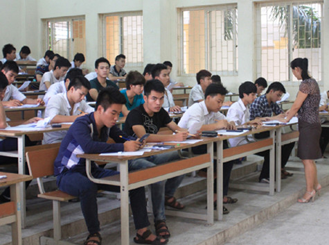 Thi đại học đợt 2, thí sinh cần đặc biệt lưu ý những quy định trong phòng thi. Thi đại học đợt 2, thí sinh cần đặc biệt lưu ý những quy định trong phòng thi.
