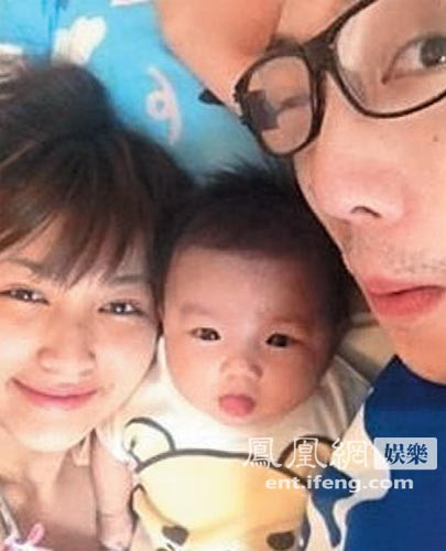 Gia đình hiện tại của Rainah và Lục Vĩnh. Gia đình hiện tại của Rainah và Lục Vĩnh.