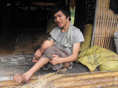 Cám cảnh thương người em trai của anh Ánh. Cám cảnh thương người em trai của anh Ánh.