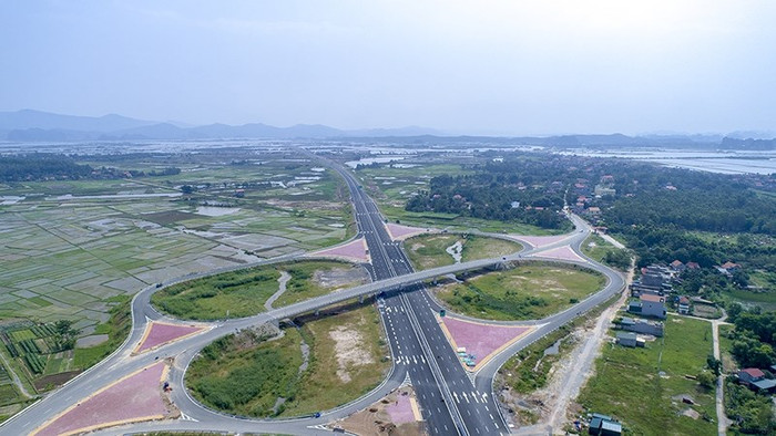 Công trình có ý nghĩa kết nối ba trung tâm kinh tế lớn của miền bắc là Hà Nội - Hải Phòng - Quảng Ninh. (Ảnh: CTV) Công trình có ý nghĩa kết nối ba trung tâm kinh tế lớn của miền bắc là Hà Nội - Hải Phòng - Quảng Ninh. (Ảnh: CTV)