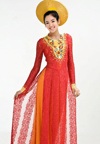 Cô nàng cá tính bậc nhất nhóm nhạc nữ thần tượng SNSD - với rất nhiều những vũ điệu hip hop sôi động bỗng... ngọt ngào, nữ tính lạ với áo dài Việt. (Ảnh: 24h) Xem thêm: Bộ sưu tập váy xinh chào hè 2012. Cô nàng cá tính bậc nhất nhóm nhạc nữ thần tượng SNSD - với rất nhiều những vũ điệu hip hop sôi động bỗng... ngọt ngào, nữ tính lạ với áo dài Việt. (Ảnh: 24h) Xem thêm: Bộ sưu tập váy xinh chào hè 2012.