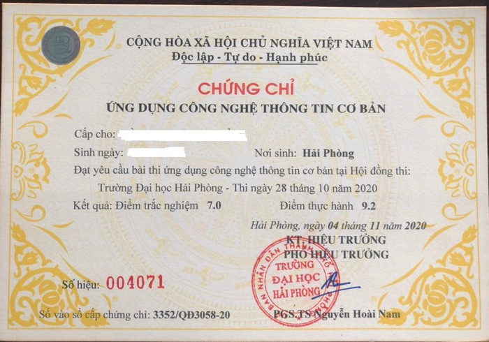 Chứng chỉ ứng dụng công nghệ thông tin do ông Nguyễn Hoài Nam, Phó Hiệu trưởng Trường Đại học Hải Phòng ký ngày 04/11/2020. (Ảnh: CTV) Chứng chỉ ứng dụng công nghệ thông tin do ông Nguyễn Hoài Nam, Phó Hiệu trưởng Trường Đại học Hải Phòng ký ngày 04/11/2020. (Ảnh: CTV)