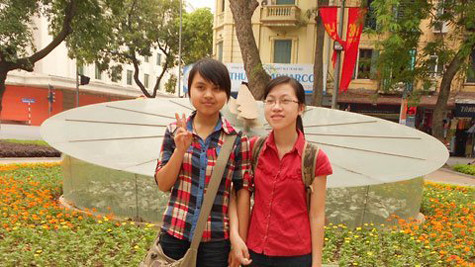 Đôi bạn cùng tiến: Trần Thị Huyền và Nguyễn Thị Châu Loan