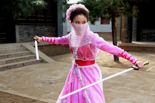Tề Phương trong “Hiệp ẩn ký”. Tề Phương trong “Hiệp ẩn ký”.