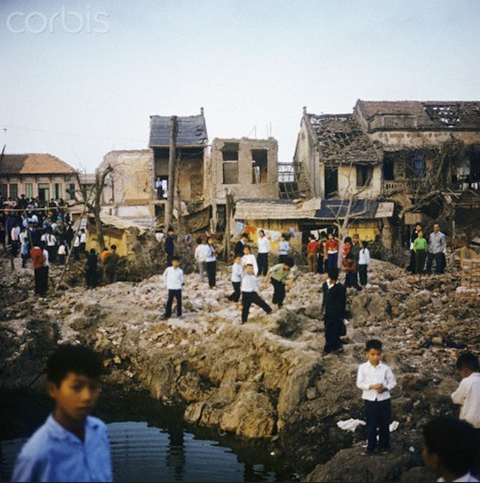 Phố Khâm Thiên 1973. Phố Khâm Thiên 1973.
