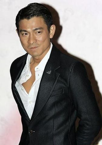 Lưu Đức Hoa và vợ Chu Lệ Thanh, cô là con gái của một gia đình bề thế, cha đẻ Chu Lệ Thanh là một đại gia có tiếng ở Penang, Malaysia.