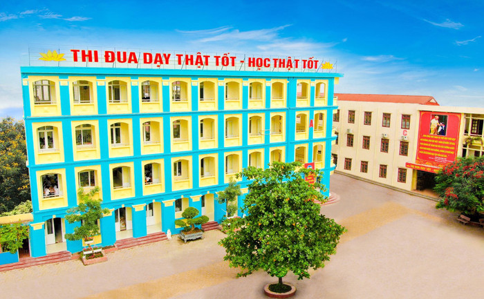 Trường Trung học cơ sở Tô Hiệu những năm gần đây được đầu tư xây dựng đồng bộ, đáp ứng tốt yêu cầu dạy và học (Ảnh: MT)