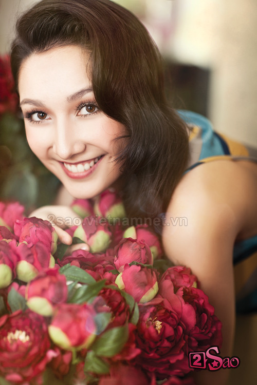 Anna mang vẻ đẹp lai, vừa đáng yêu lại vừa mang nét e ấp dịu ngọt. Anna mang vẻ đẹp lai, vừa đáng yêu lại vừa mang nét e ấp dịu ngọt.