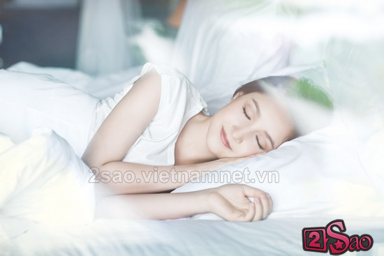 Vẻ đẹp trong sáng, thánh thiện của tuổi 18. Vẻ đẹp trong sáng, thánh thiện của tuổi 18.