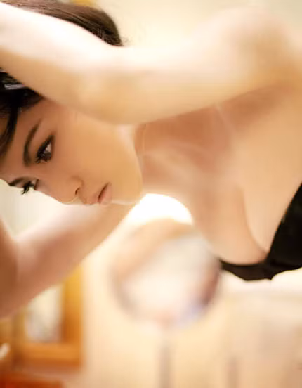 Là diễn viên và là hình ảnh đại diện cho một số Game online nhưng Phan Sương Sương chưa gặt hái nhiều thành công bởi diễn xuất của cô còn khá non kém.