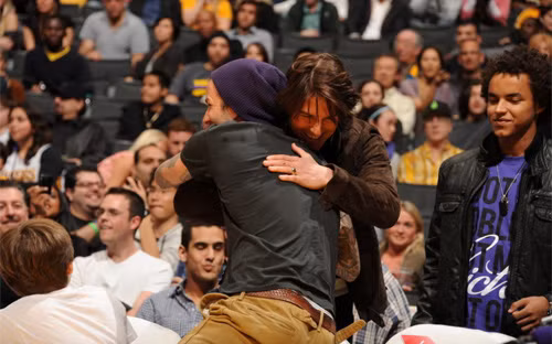 Vồn vã và thân tình như gặp lại cố nhân.