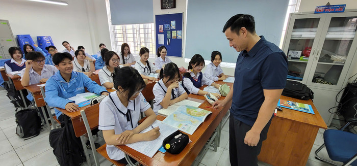 Nhiều trường Trung học phổ thông tại Hải Phòng đã dừng hoạt động dạy thêm, học thêm trong nhà trường (Ảnh: LT) GDVN_hs-12-on-thi-2.jpg
