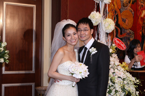 Trước khi trở thành Hoa hậu Hoàn vũ, Nguyễn Thùy Lâm từng là một ca sĩ nhạc nhẹ. Người đẹp bất ngờ lên xe hoa vào năm 2011.