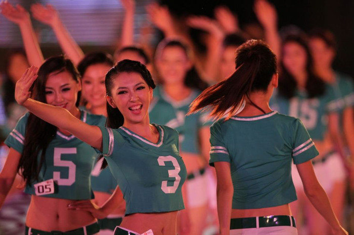 Rạng ngời khoe sắc. Rạng ngời khoe sắc.