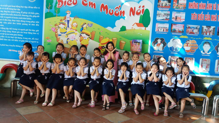Cô giáo Nguyễn Thị Phượng từng có ý định bỏ nghề dạy học vì lương thấp (Ảnh: LT) Cô giáo Nguyễn Thị Phượng từng có ý định bỏ nghề dạy học vì lương thấp (Ảnh: LT)