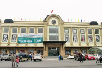 Trung tâm thương mại Chợ Hàng Da, địa chỉ mua sắm thú vị phái đẹp không nên bỏ qua. Trung tâm thương mại Chợ Hàng Da, địa chỉ mua sắm thú vị phái đẹp không nên bỏ qua.