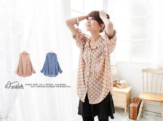 Sơ mi thụng chấm bi, không thể mát mẻ và đáng yêu hơn. Xem thêm: Váy tuyệt xinh cho quý cô công sở/ Thời trang Hồ Ngọc Hà Sơ mi thụng chấm bi, không thể mát mẻ và đáng yêu hơn. Xem thêm: Váy tuyệt xinh cho quý cô công sở/ Thời trang Hồ Ngọc Hà