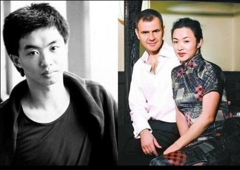Xuất thân là một nghệ sĩ múa bale, Kim Tinh sở hữu một vóc dáng uyển chuyển đậm chất “nữ giới”. Đó có lẽ là một trong những lí do chính khiến “anh chàng” Kim Tinh đưa ra quyết định phẫu thuật chuyển giới. Hiện cô đang có cuộc sống hạnh phúc bên người chồng ngoại quốc của mình. Xem thêm: Mỹ nhân facebook/ bí quyết chăm sóc da/ Thời trang Sao Xuất thân là một nghệ sĩ múa bale, Kim Tinh sở hữu một vóc dáng uyển chuyển đậm chất “nữ giới”. Đó có lẽ là một trong những lí do chính khiến “anh chàng” Kim Tinh đưa ra quyết định phẫu thuật chuyển giới. Hiện cô đang có cuộc sống hạnh phúc bên người chồng ngoại quốc của mình. Xem thêm: Mỹ nhân facebook/ bí quyết chăm sóc da/ Thời trang Sao