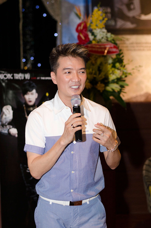 Ca sĩ Đàm Vĩnh Hưng