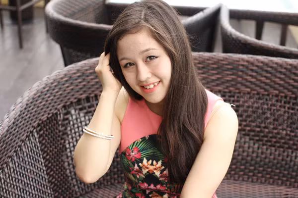 Martina Nguyenova Thủy đến từ Séc Martina Nguyenova Thủy đến từ Séc