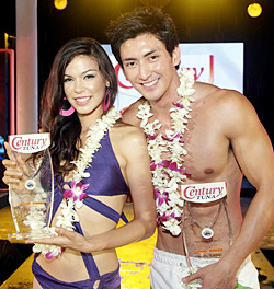Theresa Fenger và Van Victor Leaño đăng quang Hoa hậu và Nam vương (Century Tuna Male - Female Superbods) tại cuộc thi Century Tuna Superbods 2009.