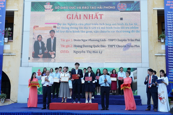 Trường Trung học phổ thông chuyên Trần Phú có 5 dự án đạt giải trong cuộc thi năm nay (Ảnh: Lã Tiến)