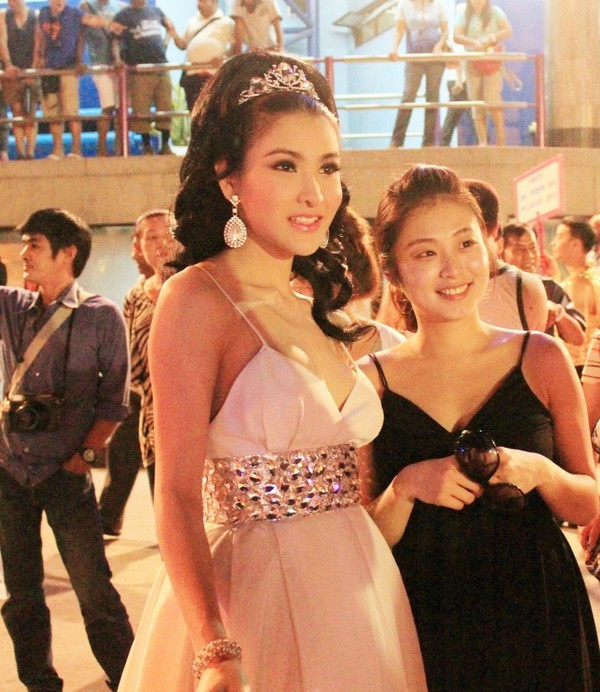 Giao lưu cùng khách....