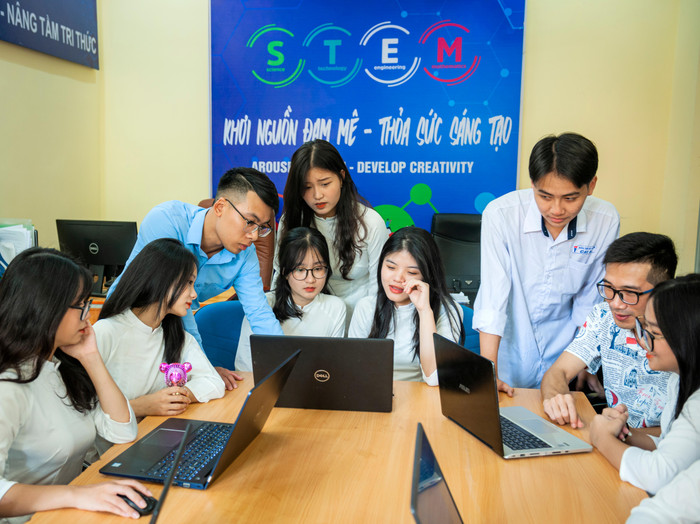 Học sinh nhà trường tích cực tham gia các chương trình giáo dục STEM (Ảnh: TT) Học sinh nhà trường tích cực tham gia các chương trình giáo dục STEM (Ảnh: TT)