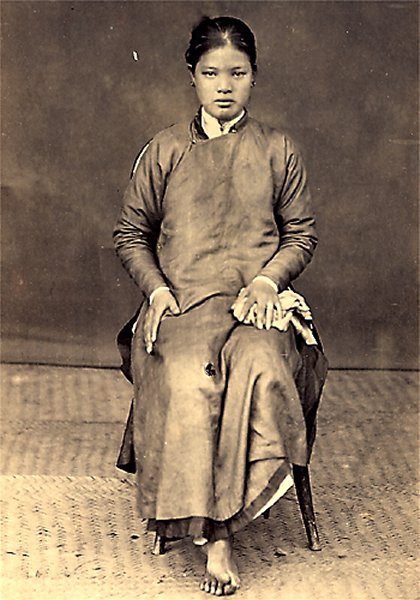 Con gái Hà Nội. Con gái Hà Nội.