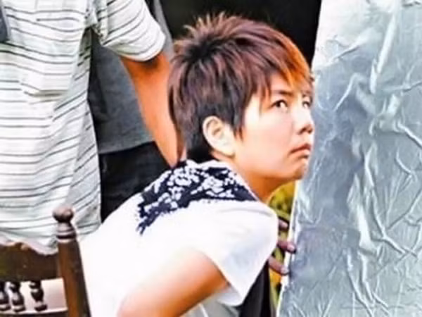 Nữ ca sĩ Ella của nhóm S.H.E.