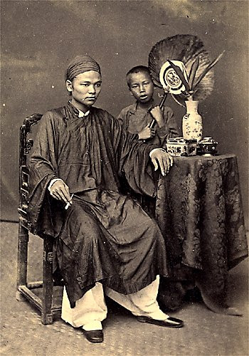 Một viên quan. Một viên quan.