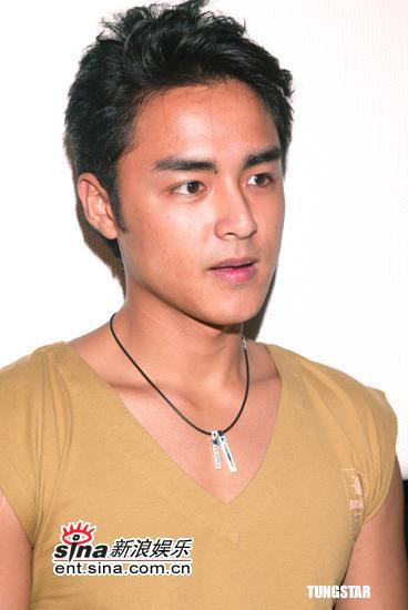 Minh Đạo. Dù trên lĩnh vực diễn xuất, ca hát hay dẫn chương trình thì anh chàng điển trai này luôn thu hút người khác với cái duyên riêng của mình. Lợi thế về ngoại hình cũng như chiều cao của một nam người mẫu 1,83m mang lại cho Minh Đạo cả những may mắn lẫn phiền toái. Vẫn tự tin để bước tiếp và bỏ ngoài tai những thị phi, Minh Đạo hiện chú ý nhiều đến những chương trình từ thiện, quyên góp cho những số phận kém may mắn, vì vậy hình ảnh của nam diễn viên trẻ này khiến các thiếu nữ 9x càng thêm ái mộ. Ảnh. Sina. Minh Đạo. Dù trên lĩnh vực diễn xuất, ca hát hay dẫn chương trình thì anh chàng điển trai này luôn thu hút người khác với cái duyên riêng của mình. Lợi thế về ngoại hình cũng như chiều cao của một nam người mẫu 1,83m mang lại cho Minh Đạo cả những may mắn lẫn phiền toái. Vẫn tự tin để bước tiếp và bỏ ngoài tai những thị phi, Minh Đạo hiện chú ý nhiều đến những chương trình từ thiện, quyên góp cho những số phận kém may mắn, vì vậy hình ảnh của nam diễn viên trẻ này khiến các thiếu nữ 9x càng thêm ái mộ. Ảnh. Sina.