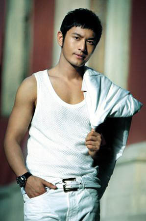 Huỳnh Hiểu Minh - chàng trai khiến các cô gái tuổi teen 9x Trung Quốc ngẩn ngơ trước vẻ đẹp nam tính của mình Gương mặt đàn ông, vẻ thanh tú và đôi mắt si tình làm đổ gục bao cô gái trẻ. Ảnh. Sina. Huỳnh Hiểu Minh - chàng trai khiến các cô gái tuổi teen 9x Trung Quốc ngẩn ngơ trước vẻ đẹp nam tính của mình Gương mặt đàn ông, vẻ thanh tú và đôi mắt si tình làm đổ gục bao cô gái trẻ. Ảnh. Sina.