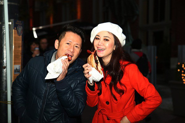 'Sự thực là tôi và anh Kiều là những người bạn khá thân thiết, tôi chỉ chăm sóc anh ấy với vai trò là một người bạn, người em chào đón người thân khi trở về nhà mà thôi'. 'Sự thực là tôi và anh Kiều là những người bạn khá thân thiết, tôi chỉ chăm sóc anh ấy với vai trò là một người bạn, người em chào đón người thân khi trở về nhà mà thôi'.