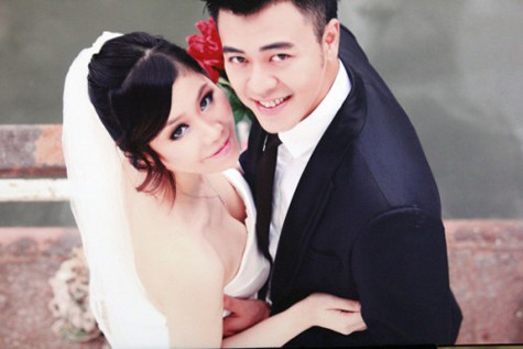 Vợ chồng MC Tuấn Tú Vợ chồng MC Tuấn Tú