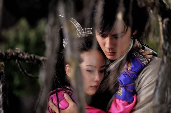 Trần Thanh Thù (Tưởng Kình Phu) và Thát Bạt Ngọc Nhi (Lưu Thi Thi) phim “Hiên viên kiếm”. Trần Thanh Thù (Tưởng Kình Phu) và Thát Bạt Ngọc Nhi (Lưu Thi Thi) phim “Hiên viên kiếm”.