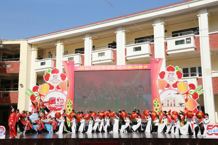 GDVN_nth-cd-doi-9.jpg