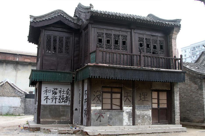 Phố Minh - Thanh ở trường quay. Phố Minh - Thanh ở trường quay.